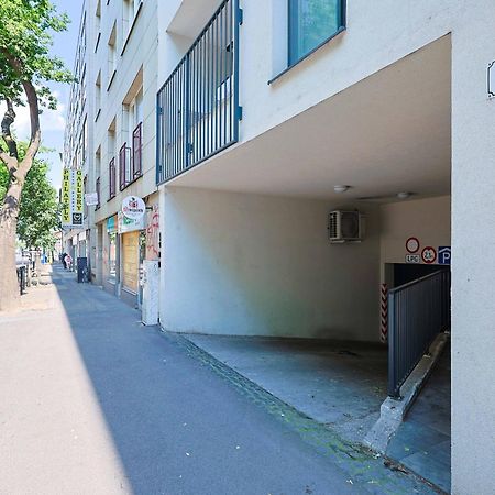 Adamick Place In City Centre With Free Parking Apartment Bratislava Bagian luar foto